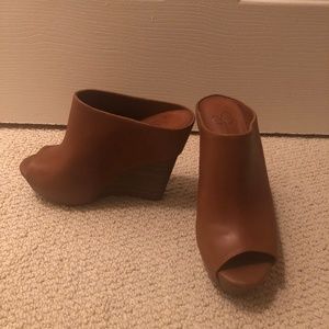Brown Leather Jessica Simpson Wedges